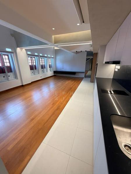 Conservation shophouse, Mosque Street, Chinatown / Tanjong Pagar, 3 Bedrooms, 1,430 sqft, Shophouse For Rent, by Josephine Sin, 500255146 - Living Room - PropertyGuru.com.sg