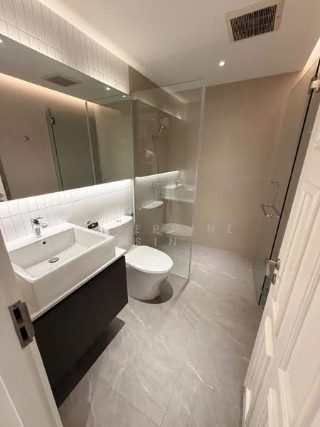 Conservation shophouse, Mosque Street, Chinatown / Tanjong Pagar, 3 Bedrooms, 1,430 sqft, Shophouse For Rent, by Josephine Sin, 500255146 - Bathroom - PropertyGuru.com.sg