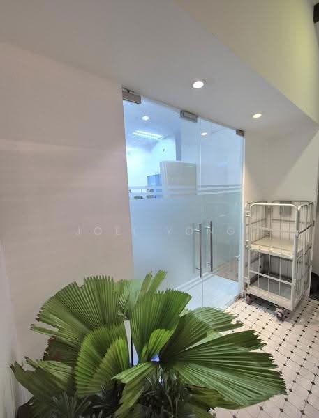 own door fitted window unit for rent! (hougang)!, studio store workshop phoTog;, Hougang / Punggol / Sengkang, 1,150 sqft, Light Industrial (B1) For Rent, by Joel Yong, 500255149 - CommercialGuru.com.sg