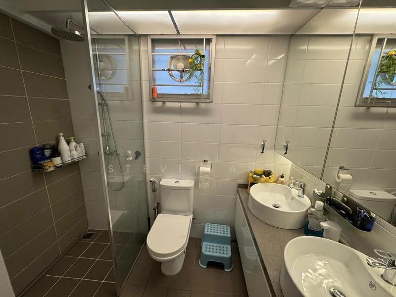 218C Boon Lay View, 218C Boon Lay Avenue, Boon Lay / Jurong / Tuas, 3 Bedrooms, 1,227 sqft, HDB Flat For Sale, by Steven Ang, 500255160 - Bathroom - PropertyGuru.com.sg
