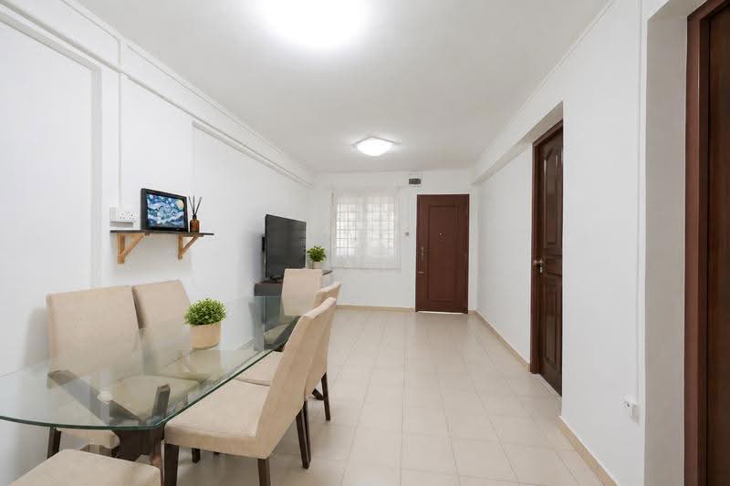 506 Bukit Batok Street 52, 506 Bukit Batok Street 52, Dairy Farm / Bukit Panjang / Choa Chu Kang, 2 Bedrooms, 742 sqft, HDB Flat For Sale, by Toh Jun Ping, 500255164 - Living Room - PropertyGuru.com.sg