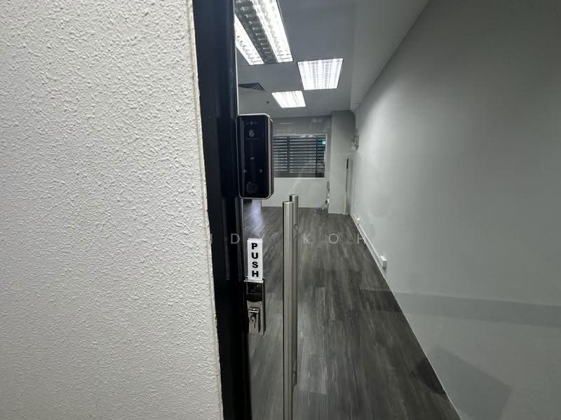 Parklane Shopping Mall, 35 Selegie Road, Beach Road / Bugis / Rochor, 700 sqft, Office For Rent, by Emdy Koh, 500255174 - Interior - CommercialGuru.com.sg
