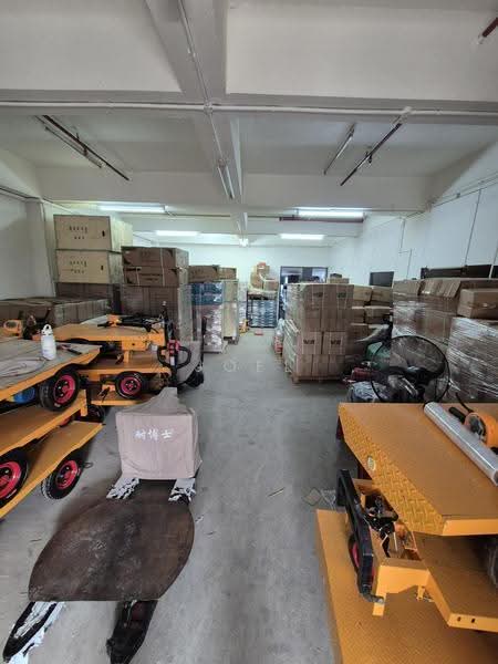 suits office and store! (Tannery)!, warehouse for rent!, Macpherson / Potong Pasir, 2,289 sqft, Light Industrial (B1) For Rent, by Joel Yong, 500255188 - CommercialGuru.com.sg