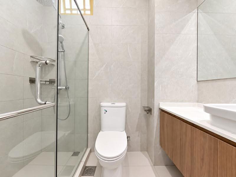 Orange Regency, 101 Fernhill Road, Tanglin / Holland / Bukit Timah, 4 Bedrooms, 1,776 sqft, Apartment For Rent, by Lim Sheng Loo, 500255197 - PropertyGuru.com.sg