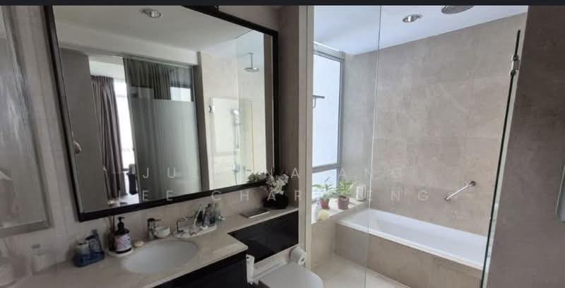 Martin Place Residences, 2 Martin Place, Orchard / River Valley, 3 Bedrooms, 1,421 sqft, Condominium For Rent, by Juliana Ang, 500255199 - Bathroom - PropertyGuru.com.sg