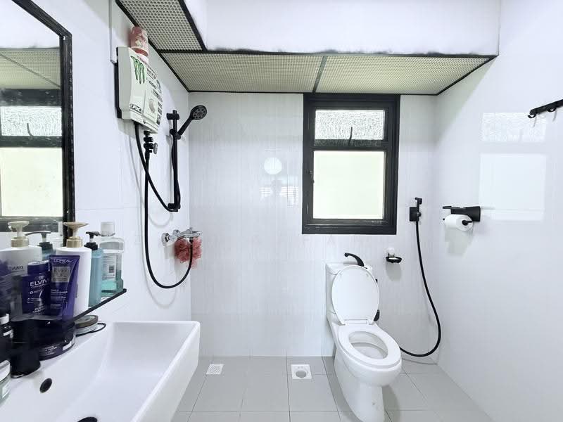 421C Northshore Drive, 421C Northshore Drive, Hougang / Punggol / Sengkang, 2 Bedrooms, 732 sqft, HDB Flat For Sale, by Zaki Affandi, 500255205 - PropertyGuru.com.sg