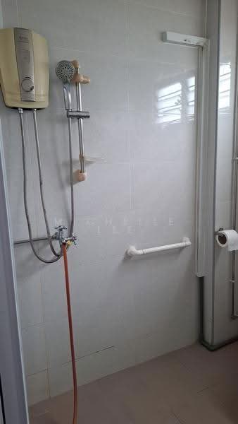 140 Bishan Street 12, 140 Bishan Street 12, Ang Mo Kio / Bishan / Thomson, Room Rental, 200 sqft, HDB Flat For Rent, by Michelle Lee, 500255213 - Bathroom - PropertyGuru.com.sg