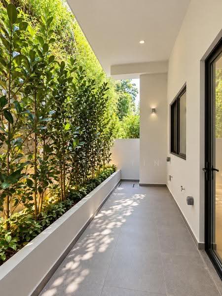 Brand New FREEHOLD Inter Terrace For Sale! Hillview D23, Hillview Crescent, Dairy Farm / Bukit Panjang / Choa Chu Kang, 6 Bedrooms, 7,240 sqft, Terraced House For Sale, by Calvin Ting, 500255214 - Exterior - PropertyGuru.com.sg