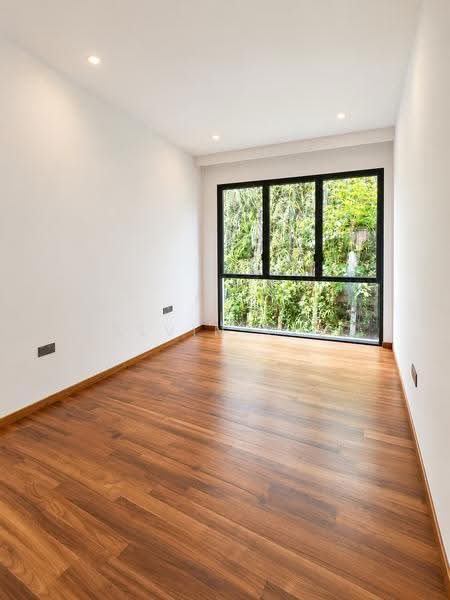 Brand New FREEHOLD Inter Terrace For Sale! Hillview D23, Hillview Crescent, Dairy Farm / Bukit Panjang / Choa Chu Kang, 6 Bedrooms, 7,240 sqft, Terraced House For Sale, by Calvin Ting, 500255214 - Interior - PropertyGuru.com.sg