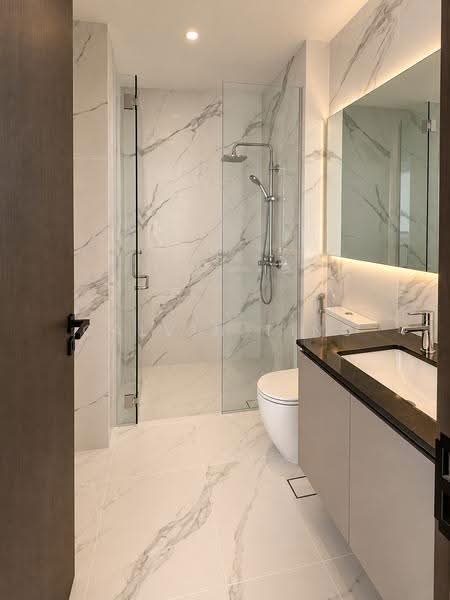 Brand New FREEHOLD Inter Terrace For Sale! Hillview D23, Hillview Crescent, Dairy Farm / Bukit Panjang / Choa Chu Kang, 6 Bedrooms, 7,240 sqft, Terraced House For Sale, by Calvin Ting, 500255214 - Bathroom - PropertyGuru.com.sg