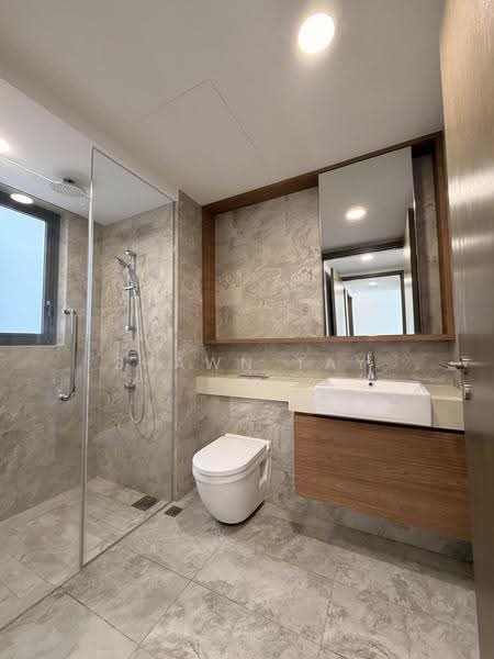 Affinity At Serangoon, Hougang / Punggol / Sengkang, 3 Bedrooms, 850 sqft, Condominium For Sale, by Shawn Tay, 500255218 - Bathroom - PropertyGuru.com.sg