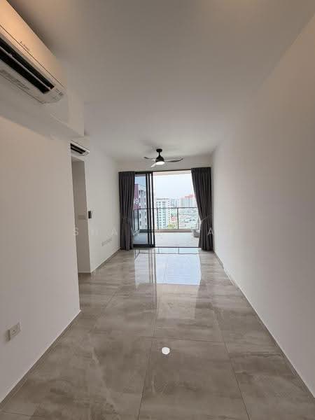 Affinity At Serangoon, Hougang / Punggol / Sengkang, 3 Bedrooms, 850 sqft, Condominium For Sale, by Shawn Tay, 500255218 - Balcony - PropertyGuru.com.sg