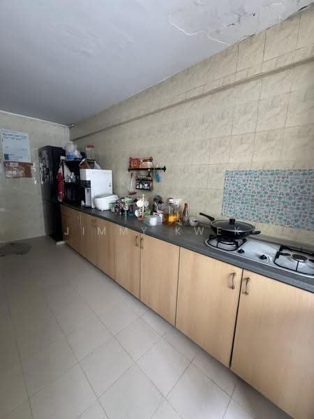 345 Clementi Avenue 5, 345 Clementi Avenue 5, Buona Vista / West Coast / Clementi New Town, 2 Bedrooms, 720 sqft, HDB Flat For Sale, by Jimmy Kwek, 500255227 - Kitchen - PropertyGuru.com.sg