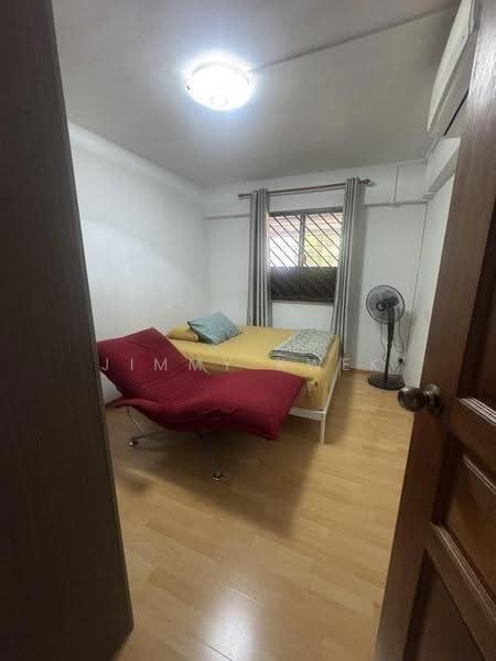 345 Clementi Avenue 5, 345 Clementi Avenue 5, Buona Vista / West Coast / Clementi New Town, 2 Bedrooms, 720 sqft, HDB Flat For Sale, by Jimmy Kwek, 500255227 - Bedroom - PropertyGuru.com.sg