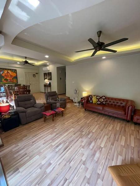 Avila Gardens, 11 Flora Road, Changi Airport / Changi Village, 3 Bedrooms, 1,302 sqft, Condominium For Rent, by John Wong 黄宏财, 500255228 - Living Room - PropertyGuru.com.sg