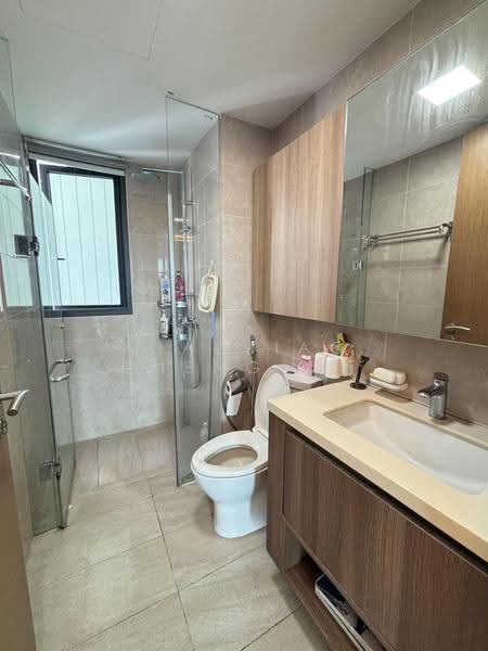 Kingsford Waterbay, 84 Upper Serangoon View, Hougang / Punggol / Sengkang, 3 Bedrooms, 883 sqft, Condominium For Rent, by Jiaojiao Cheng 娇娇, 500255236 - Bathroom - PropertyGuru.com.sg