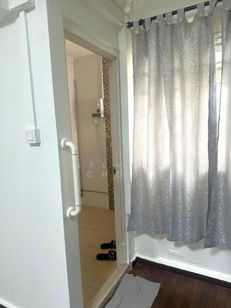 211 Ang Mo Kio Avenue 3, 211 Ang Mo Kio Avenue 3, Ang Mo Kio / Bishan / Thomson, Room Rental, 130 sqft, HDB Flat For Rent, by Steven Choo, 500255238 - Bathroom - PropertyGuru.com.sg