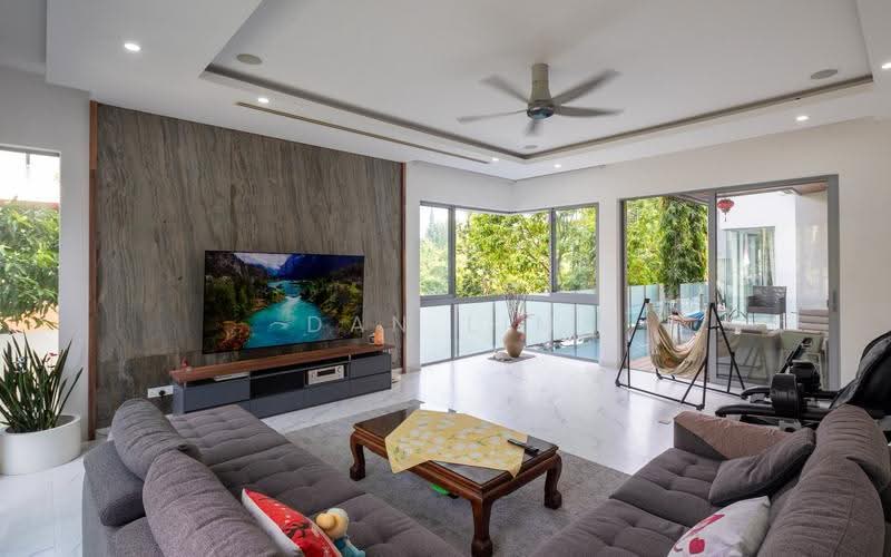 HILLTOP BUNGALOW, LYNWOOD GROVE, Newton / Novena, 7 Bedrooms, 13,000 sqft, Bungalow House For Sale, by Dan Lim, 500255245 - Living Room - PropertyGuru.com.sg