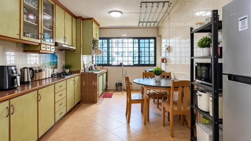 576 Ang Mo Kio Avenue 10, 576 Ang Mo Kio Avenue 10, Ang Mo Kio / Bishan / Thomson, 2 Bedrooms, 721 sqft, HDB Flat For Sale, by Minnie Teo, 500255250 - Kitchen - PropertyGuru.com.sg