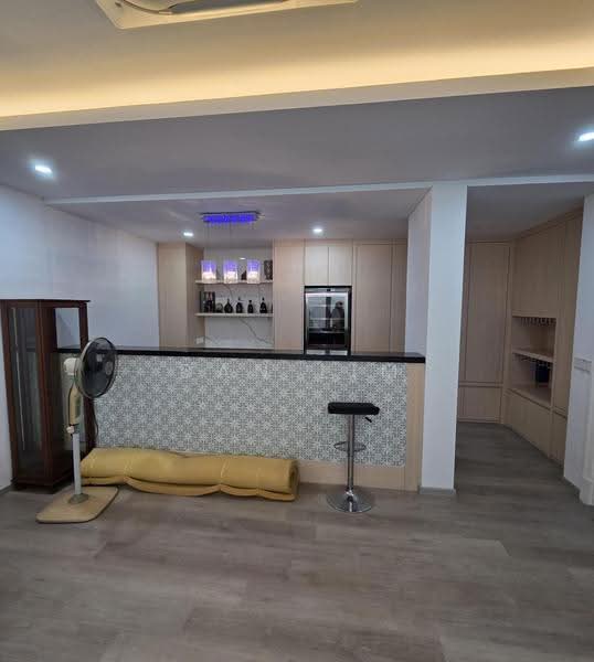 Multi generation bungalow near MRt, SUNDRIDGE PARK, Clementi Park / Upper Bukit Timah, 7 Bedrooms, 13,000 sqft, Bungalow House For Sale, by Dan Lim, 500255253 - Kitchen - PropertyGuru.com.sg