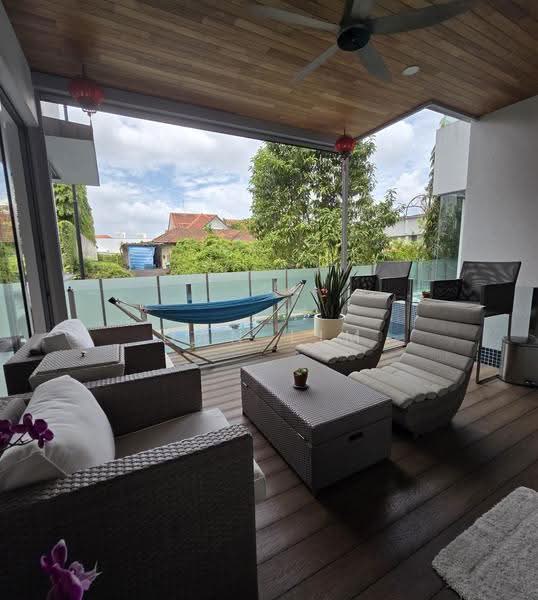 Multi generation bungalow near MRt, SUNDRIDGE PARK, Clementi Park / Upper Bukit Timah, 7 Bedrooms, 13,000 sqft, Bungalow House For Sale, by Dan Lim, 500255253 - Balcony - PropertyGuru.com.sg