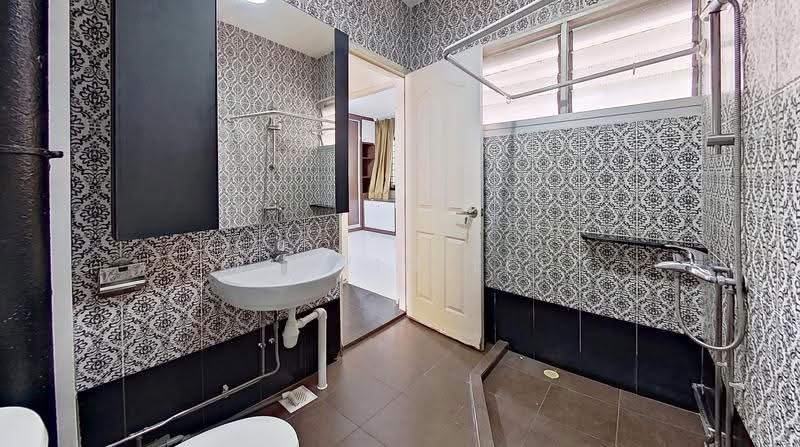 105 Simei Street 1, 105 Simei Street 1, Pasir Ris / Tampines, 4 Bedrooms, 1,572 sqft, HDB Flat For Sale, by Marvin Lee, 500255295 - Bathroom - PropertyGuru.com.sg