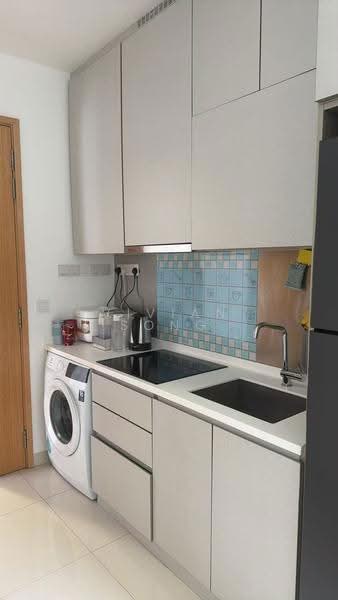 Midtown Residences, 1189 Upper Serangoon Road, Hougang / Punggol / Sengkang, Room Rental, 70 sqft, Condominium For Rent, by Vivian Song, 500255303 - Kitchen - PropertyGuru.com.sg