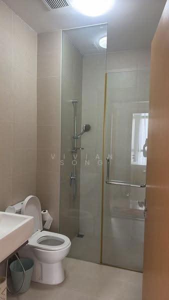 Midtown Residences, 1189 Upper Serangoon Road, Hougang / Punggol / Sengkang, Room Rental, 70 sqft, Condominium For Rent, by Vivian Song, 500255303 - Bathroom - PropertyGuru.com.sg