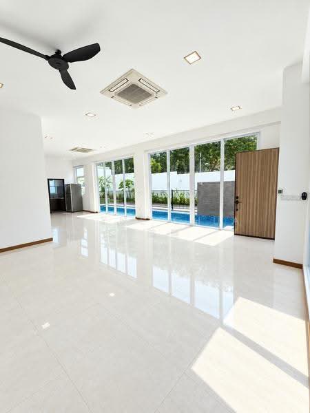 2 Wak Hassan Place, Wak Hassan Place, Sembawang / Yishun, 6 Bedrooms, 7,335 sqft, Semi-Detached House For Rent, by Rayne Chua 蔡美慧, 500255307 - Living Room - PropertyGuru.com.sg