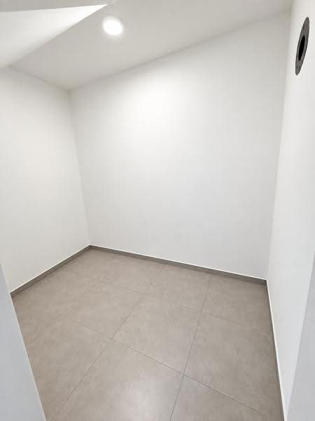 2 Wak Hassan Place, Wak Hassan Place, Sembawang / Yishun, 6 Bedrooms, 7,335 sqft, Semi-Detached House For Rent, by Rayne Chua 蔡美慧, 500255307 - Household Shelter - PropertyGuru.com.sg