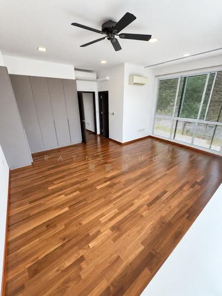 2 Wak Hassan Place, Wak Hassan Place, Sembawang / Yishun, 6 Bedrooms, 7,335 sqft, Semi-Detached House For Rent, by Rayne Chua 蔡美慧, 500255307 - Ensuite Master Bedroom - PropertyGuru.com.sg