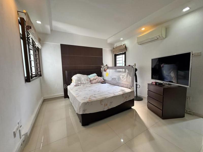 323C Sengkang East Way, 323C Sengkang East Way, Hougang / Punggol / Sengkang, 3 Bedrooms, 1,184 sqft, HDB Flat For Sale, by Abel Hwang, 500255309 - Bedroom - PropertyGuru.com.sg
