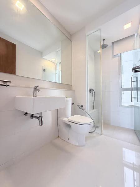 The Sea View, 31 Amber Road, East Coast / Marine Parade, 3 Bedrooms, 1,410 sqft, Condominium For Sale, by Jeck Ng, 500255316 - Common Bathroom - PropertyGuru.com.sg