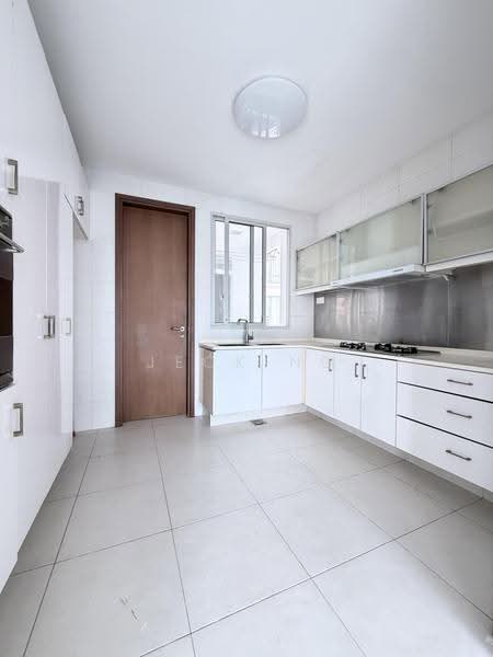 The Sea View, 31 Amber Road, East Coast / Marine Parade, 3 Bedrooms, 1,410 sqft, Condominium For Sale, by Jeck Ng, 500255316 - Kitchen - PropertyGuru.com.sg