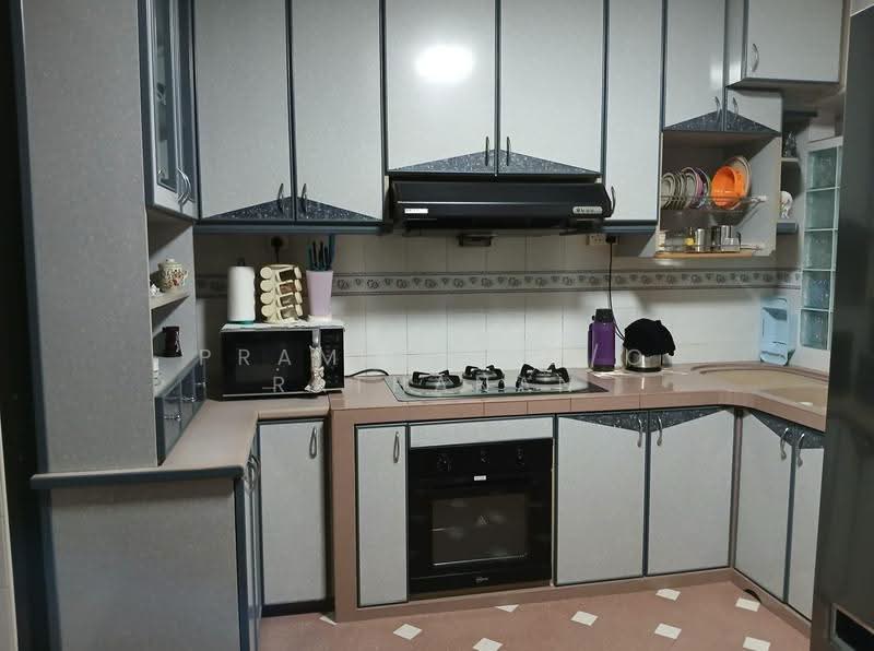 837 Hougang Central, 837 Hougang Central, Hougang / Punggol / Sengkang, Room Rental, 150 sqft, HDB Flat For Rent, by Prameela D/O Rathanan, 500255321 - Kitchen - PropertyGuru.com.sg