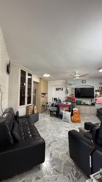 32 Cassia Crescent, 32 Cassia Crescent, Eunos / Geylang / Paya Lebar, 3 Bedrooms, 1,001 sqft, HDB Flat For Sale, by Perry Koh, 500255330 - Living Room - PropertyGuru.com.sg