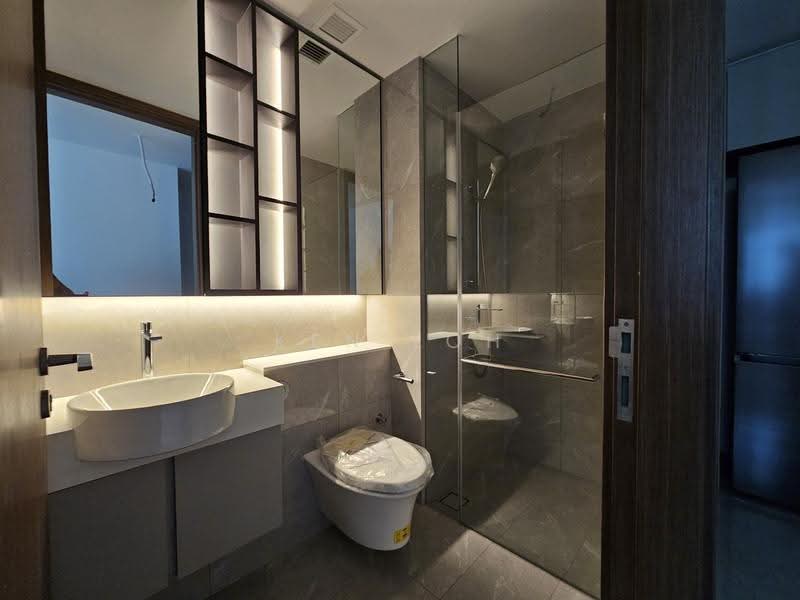 Grand Dunman, 18 Dunman Road, East Coast / Marine Parade, 2 Bedrooms, 775 sqft, Condominium For Sale, by Ken Loh, 500255335 - Bathroom - PropertyGuru.com.sg
