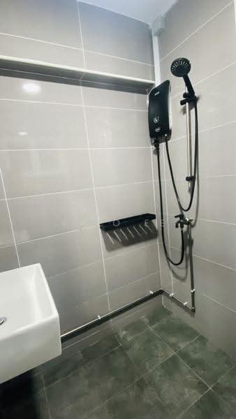 389 Yishun Avenue 6, 389 Yishun Avenue 6, Sembawang / Yishun, Room Rental, 150 sqft, HDB Flat For Rent, by Chlo Ee, 500255338 - Master Ensuite - PropertyGuru.com.sg