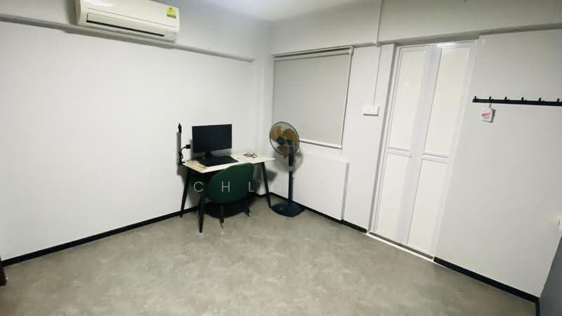 389 Yishun Avenue 6, 389 Yishun Avenue 6, Sembawang / Yishun, Room Rental, 150 sqft, HDB Flat For Rent, by Chlo Ee, 500255338 - Master Bedroom - PropertyGuru.com.sg