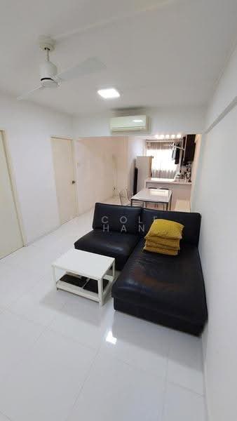 907 Tampines Avenue 4, 907 Tampines Avenue 4, Pasir Ris / Tampines, Room Rental, 145 sqft, HDB Flat For Rent, by Nicole Chan, 500255362 - Living Room - PropertyGuru.com.sg