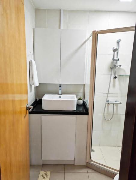 Regent Heights, 54 Bukit Batok East Avenue 5, Dairy Farm / Bukit Panjang / Choa Chu Kang, 3 Bedrooms, 1,023 sqft, Condominium For Sale, by Kelly Chua, 500255365 - Bathroom - PropertyGuru.com.sg