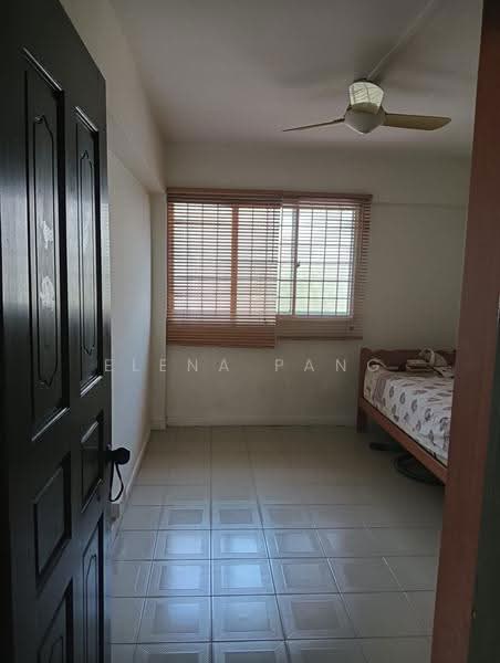 244 Bukit Batok East Avenue 5, 244 Bukit Batok East Avenue 5, Dairy Farm / Bukit Panjang / Choa Chu Kang, 3 Bedrooms, 980 sqft, HDB Flat For Sale, by Elena Pang, 500255373 - Bedroom - PropertyGuru.com.sg