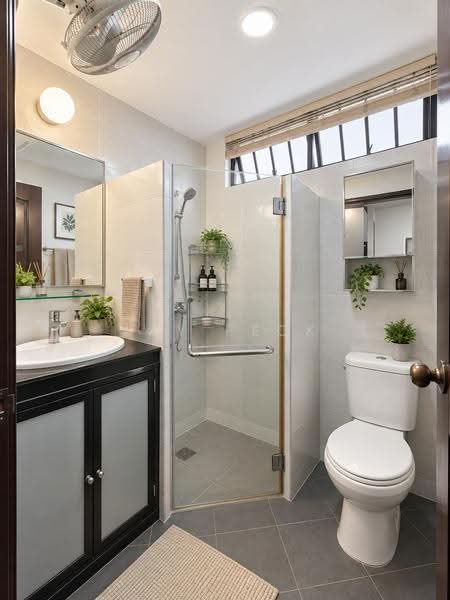 Huge 999-Year Corner Terrace with Home Lift Near Kovan MRT, Hougang / Punggol / Sengkang, 6 Bedrooms, 4,180 sqft, Corner Terrace For Sale, by JAY PECK, 500255381 - Bathroom - PropertyGuru.com.sg