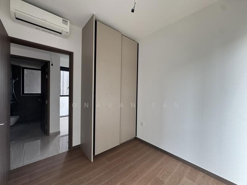 Hillock Green, 22-28 Lentor Central, Mandai / Upper Thomson, 3 Bedrooms, 947 sqft, Condominium For Sale, by Donavan Tan, 500255385 - Common Bedroom 2 - PropertyGuru.com.sg