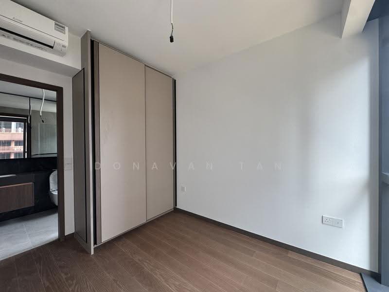 Hillock Green, 22-28 Lentor Central, Mandai / Upper Thomson, 3 Bedrooms, 947 sqft, Condominium For Sale, by Donavan Tan, 500255385 - Master Bedroom - PropertyGuru.com.sg