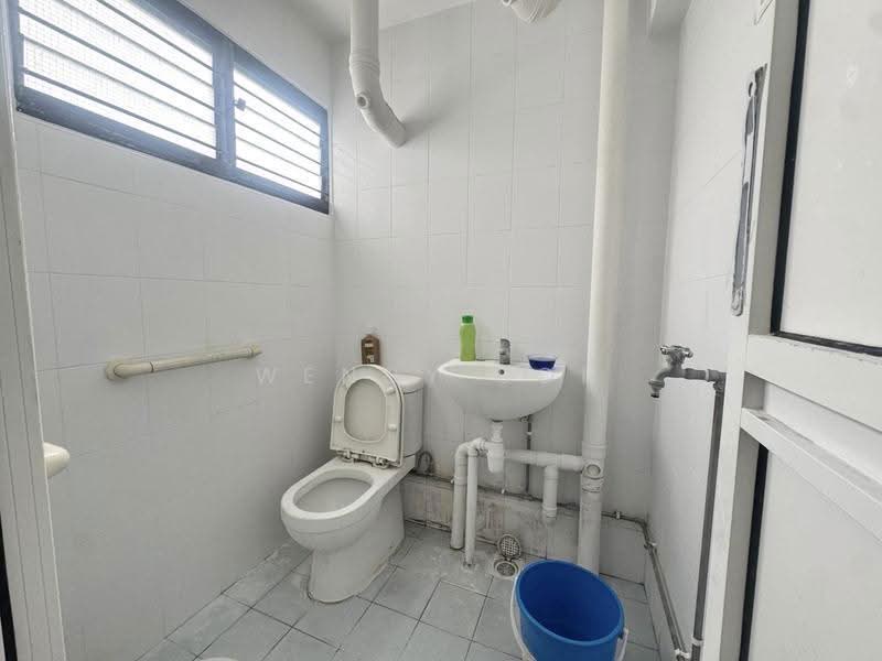 111 Yishun Ring Road, 111 Yishun Ring Road, Sembawang / Yishun, 2 Bedrooms, 721 sqft, HDB Flat For Sale, by Wendy Soh, 500255388 - Bathroom - PropertyGuru.com.sg