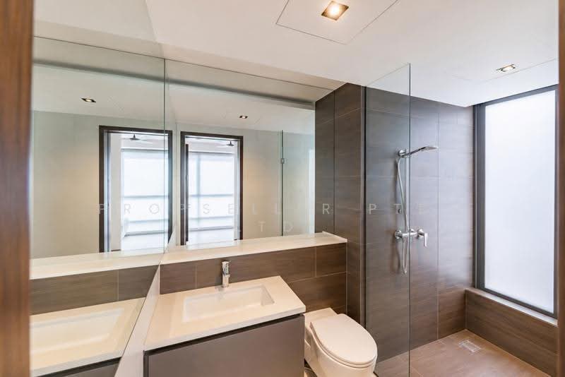 D'Nest, 127 Pasir Ris Grove, Pasir Ris / Tampines, 2 Bedrooms, 753 sqft, Condominium For Sale, by Kelly Tan, 500255389 - Bathroom - PropertyGuru.com.sg