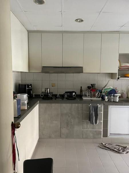 Cherryhill, 27 Lorong Lew Lian, Hougang / Punggol / Sengkang, 3 Bedrooms, 1,399 sqft, Condominium For Rent, by Leonard Oh, 500255391 - Kitchen - PropertyGuru.com.sg