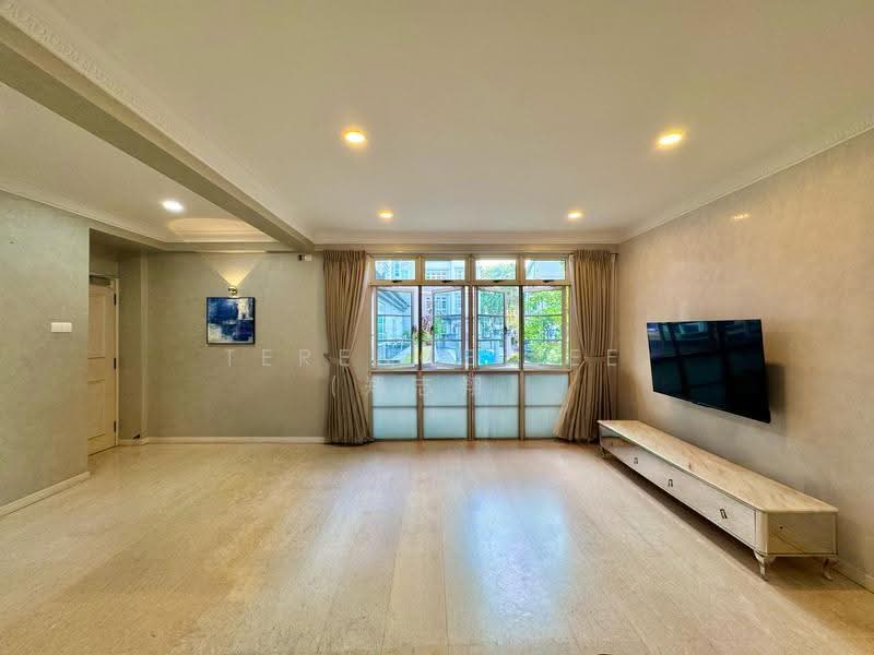 St. Patrick's Green, 49 St. Patrick's Road, East Coast / Marine Parade, 3 Bedrooms, 1,130 sqft, Condominium For Sale, by Terence Tee (郑志翔), 500255402 - Living Room - PropertyGuru.com.sg