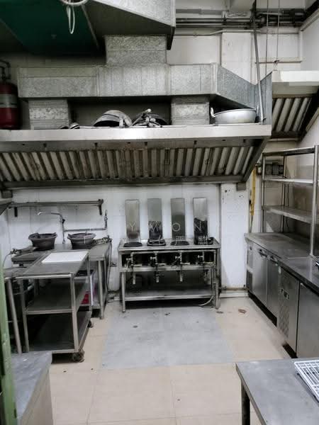 Fully Fitted F&B / Bistro/ Jalan Besar/ 300A Power/ No GST/ Immediate, Farrer Park / Serangoon Rd, 1,500 sqft, Food & Beverage For Rent, by Raymond Giam (严麒敬), 500255403 - Kitchen - CommercialGuru.com.sg